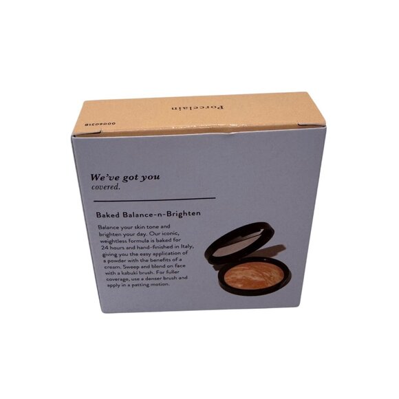 Laura Geller Baked Balance-N-Brighten Color Correcting Foundation Porcelain 9g - Picture 2 of 6